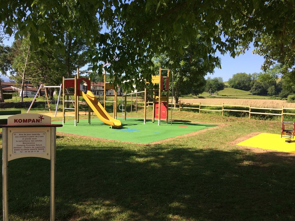 Camping Pyrenees Nature Oloron-Sainte-Marie Exterior foto